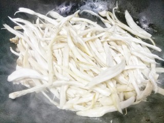 比肉还好吃的手撕杏鲍菇 