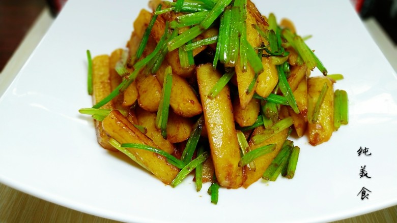 芹菜烧土豆 