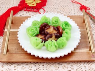 年夜饭必备的香菇油菜 