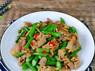 芦笋炒肉片 