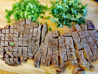 牛肉夹馍~自己活面烙白吉馍 